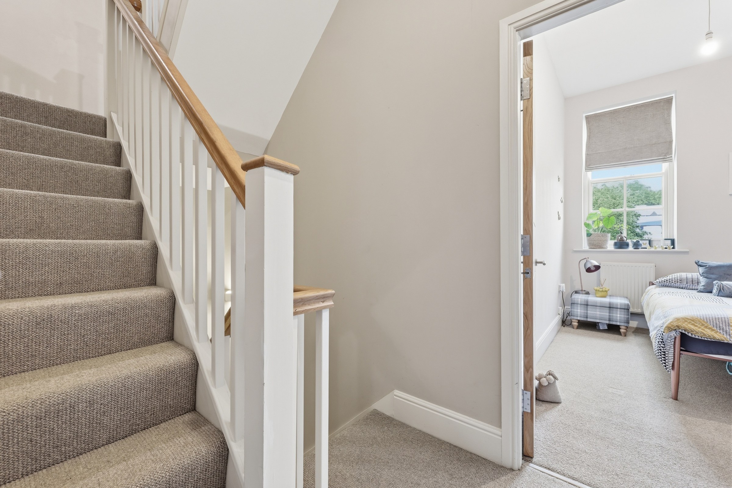 Woodmere Drive, Old Whittington, S41, photo 15