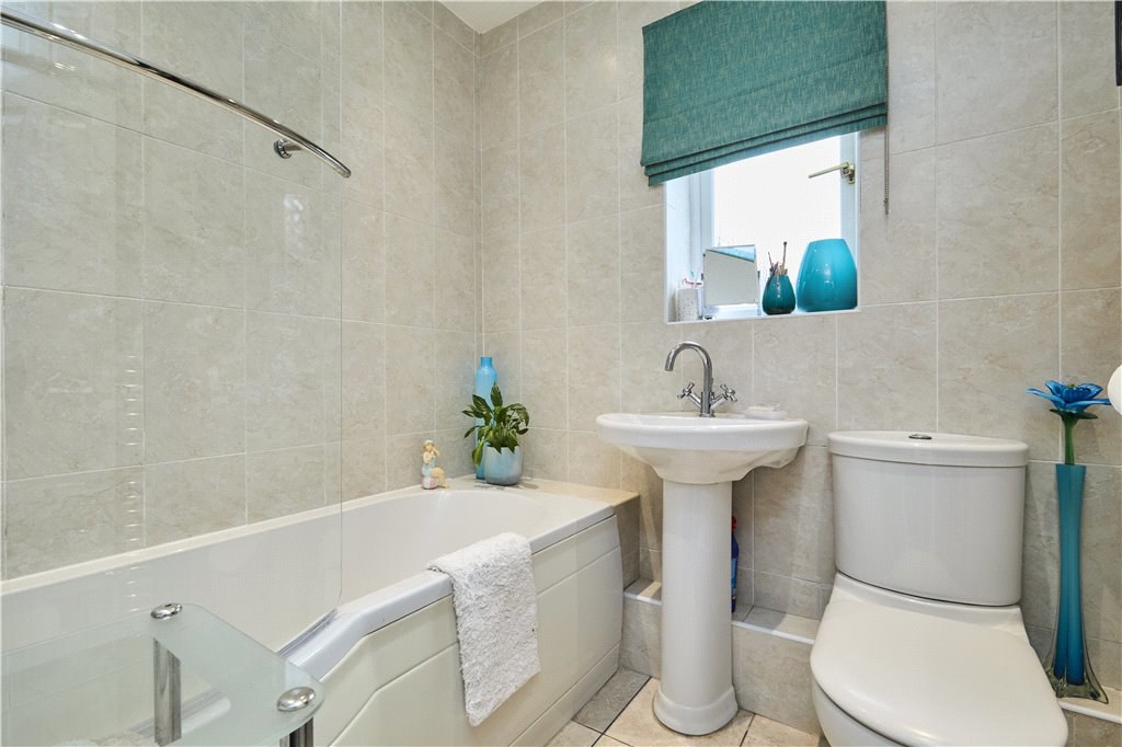 East Causeway Crescent, Leeds, West Yorkshire, LS16, photo 18