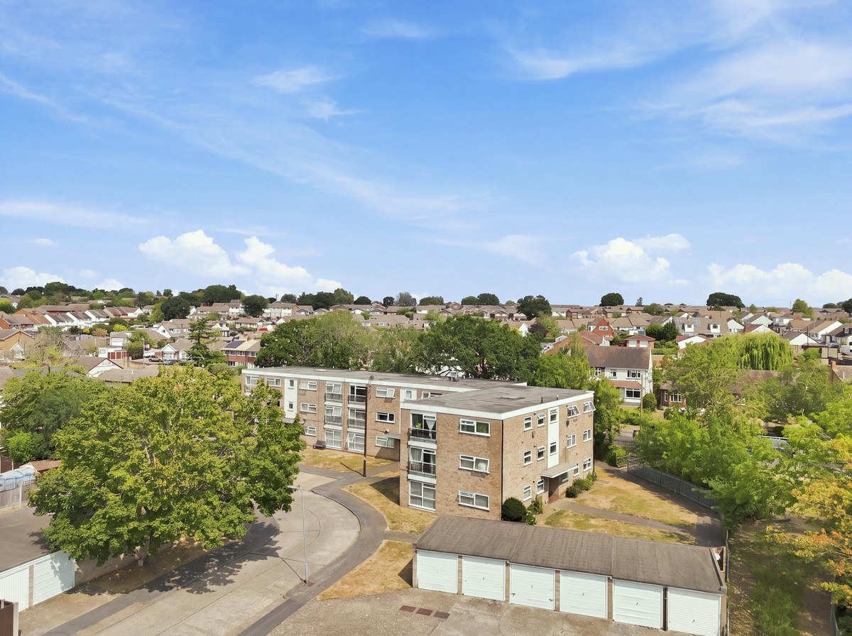 St. Lawrence Gardens, Leigh-on-sea, SS9 5, photo 16