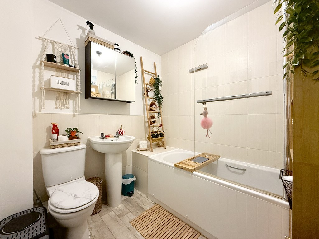 Birkbeck Chase, West Wick, Weston-super-mare, photo 20