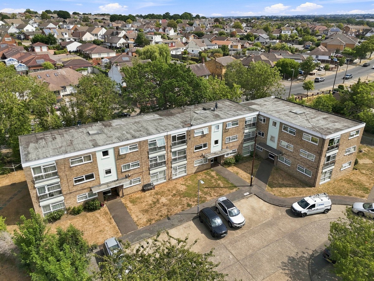 St. Lawrence Gardens, Leigh-on-sea, SS9 5, photo 17