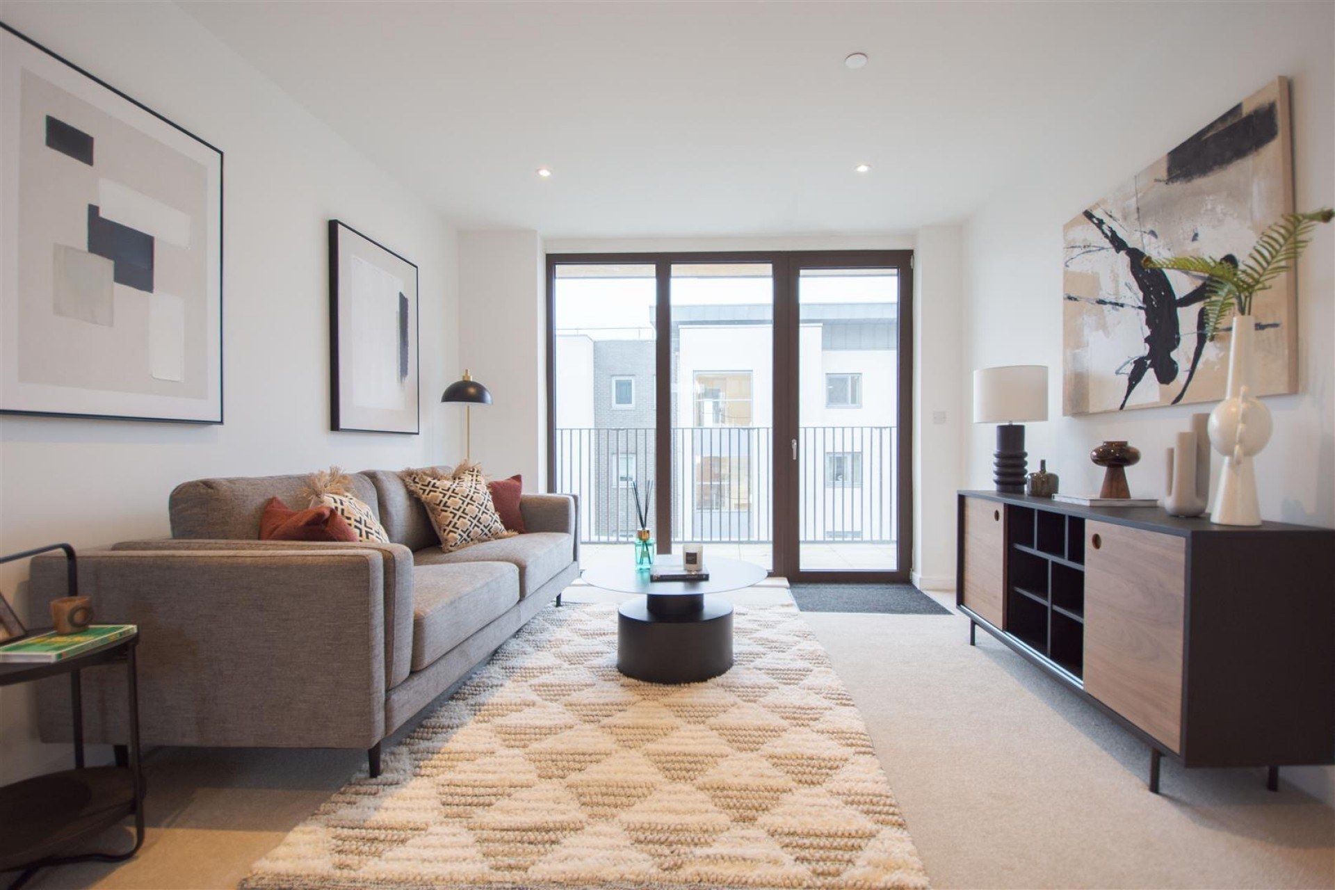 2, London, Bermondsey, SE16 2FG