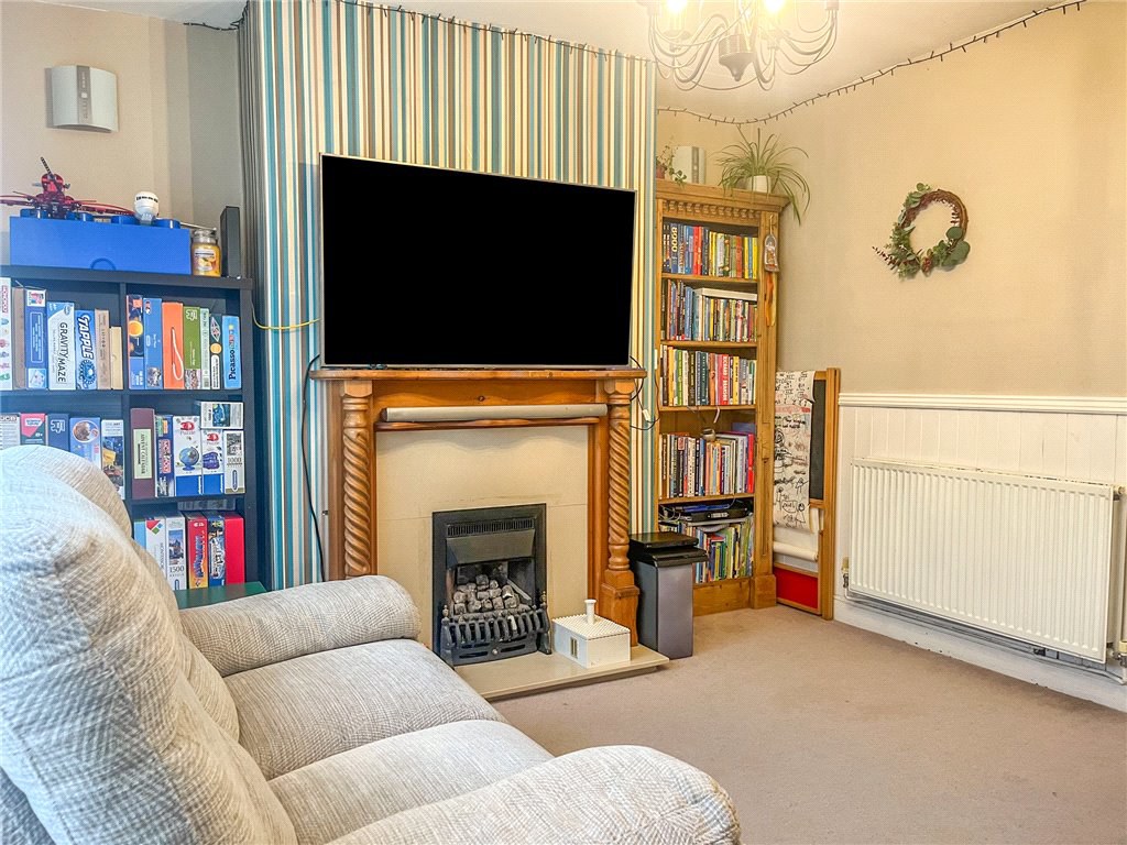 Leeds Road, Shipley, West Yorkshire, BD18, photo 11