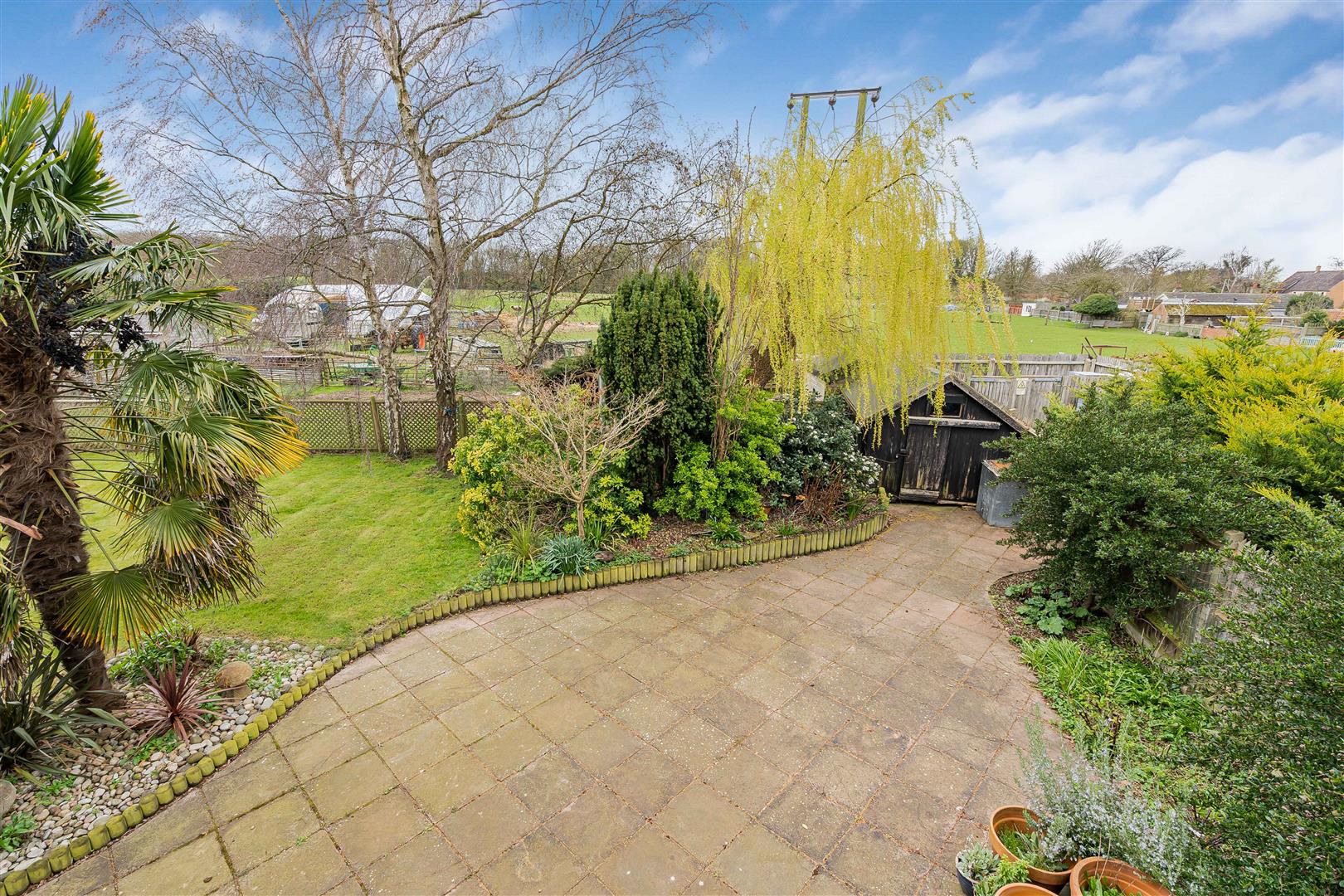 Vicarage Road, Waresley, Sandy, photo 34