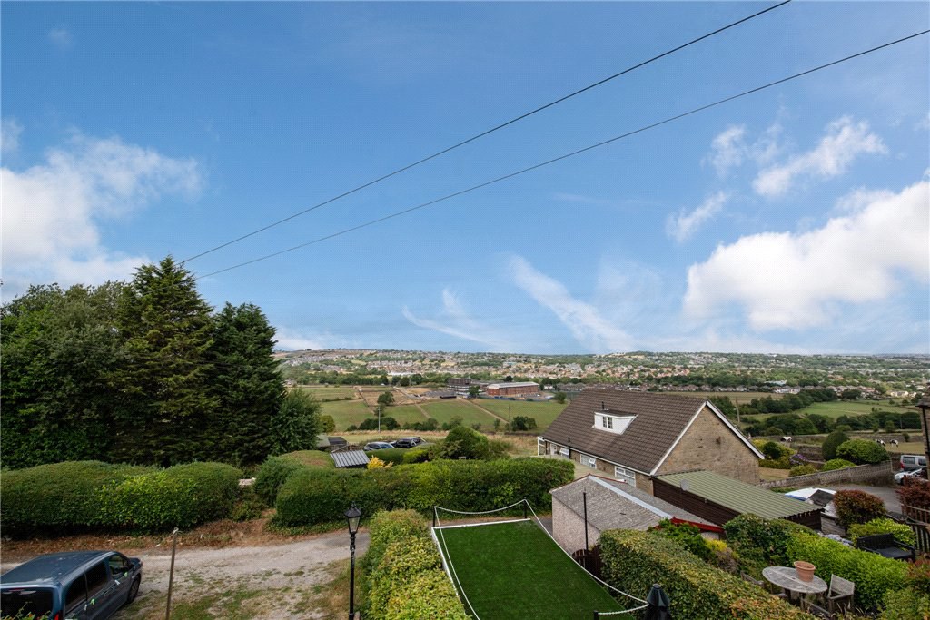 Holts Lane, Clayton, Bradford, West Yorkshire, BD14, photo 5