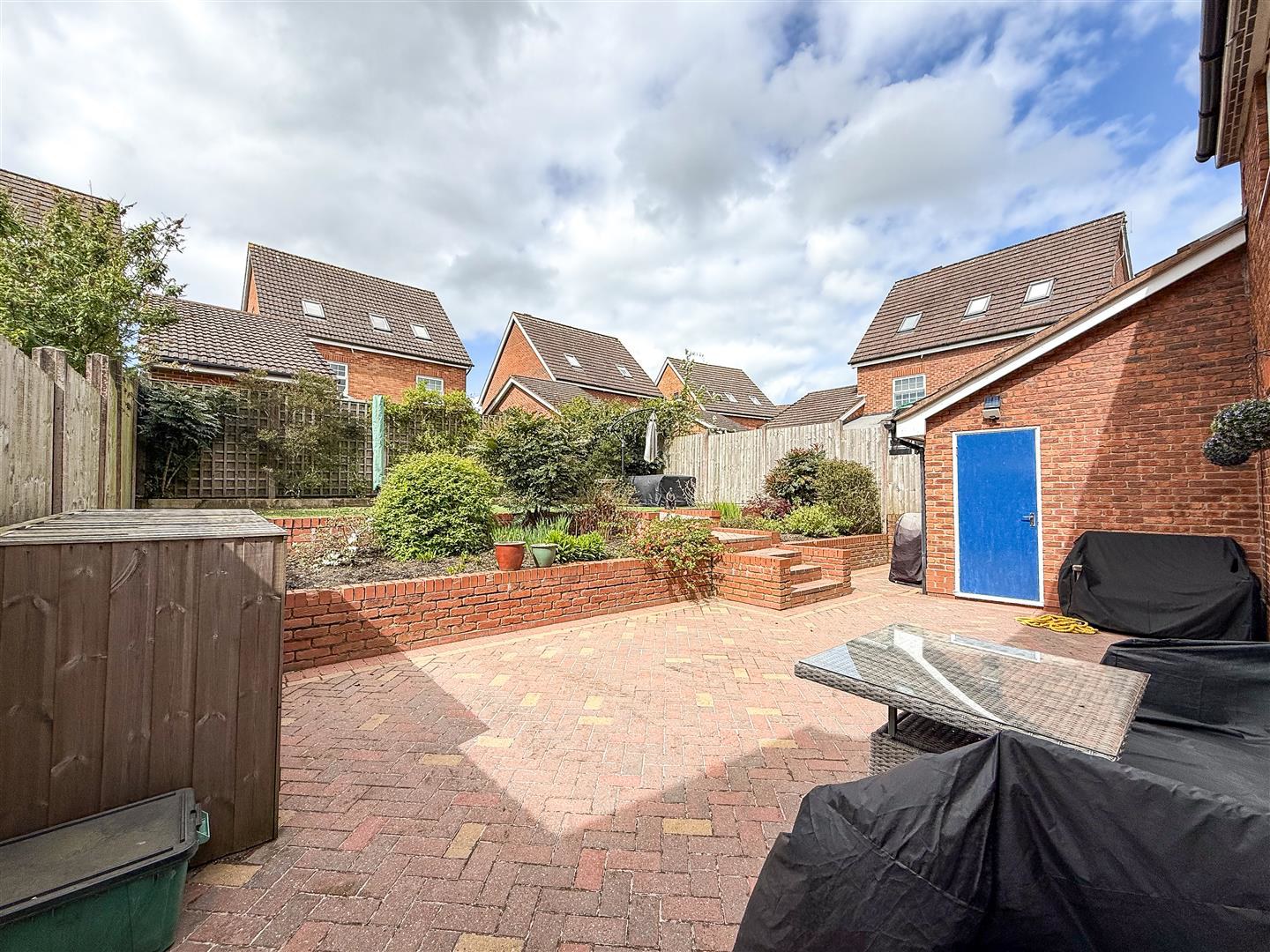 Woodpecker Drive, Packmoor, photo 27