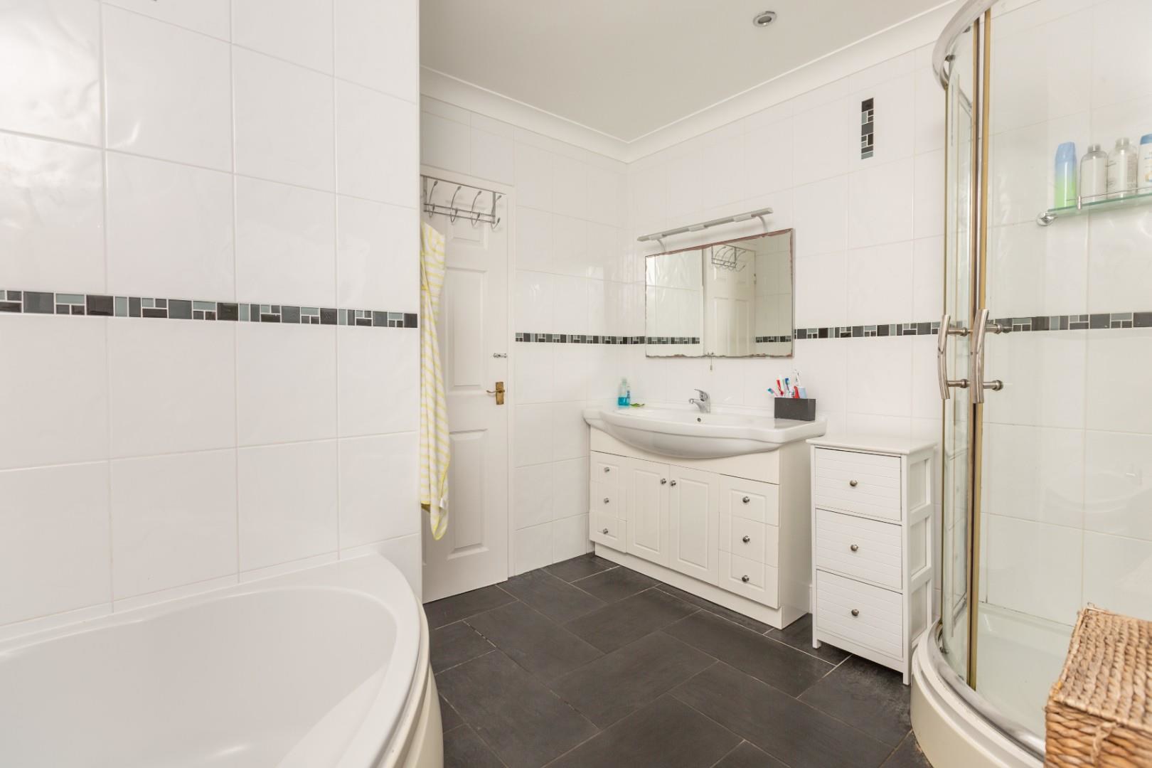 Photo 34