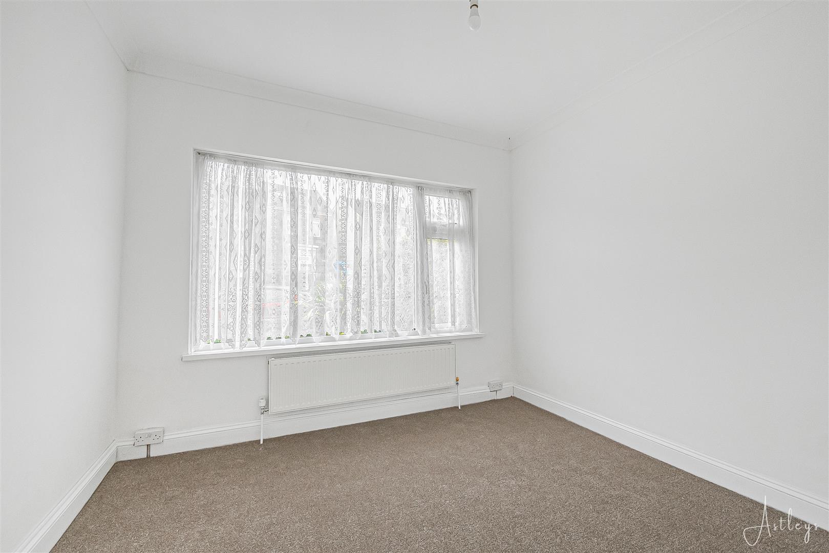 Vicarage Road, Morriston, Swansea, photo 10