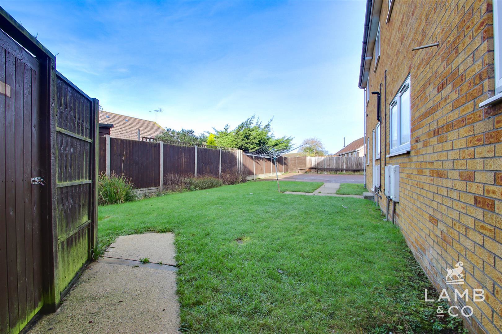 Kelvedon Court, Ferndale Close, photo 7