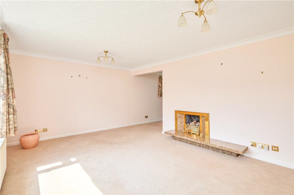 Ash Hill Drive, Leeds, West Yorkshire, LS17, photo 9