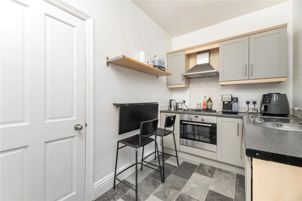 Beech Street, Tingley, Wakefield, West Yorkshire, WF3, photo 4