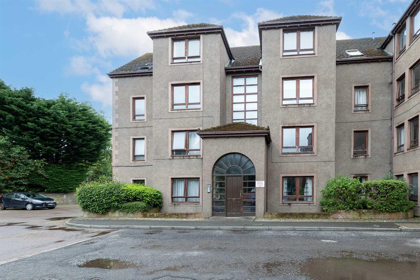 Dunkeld Road