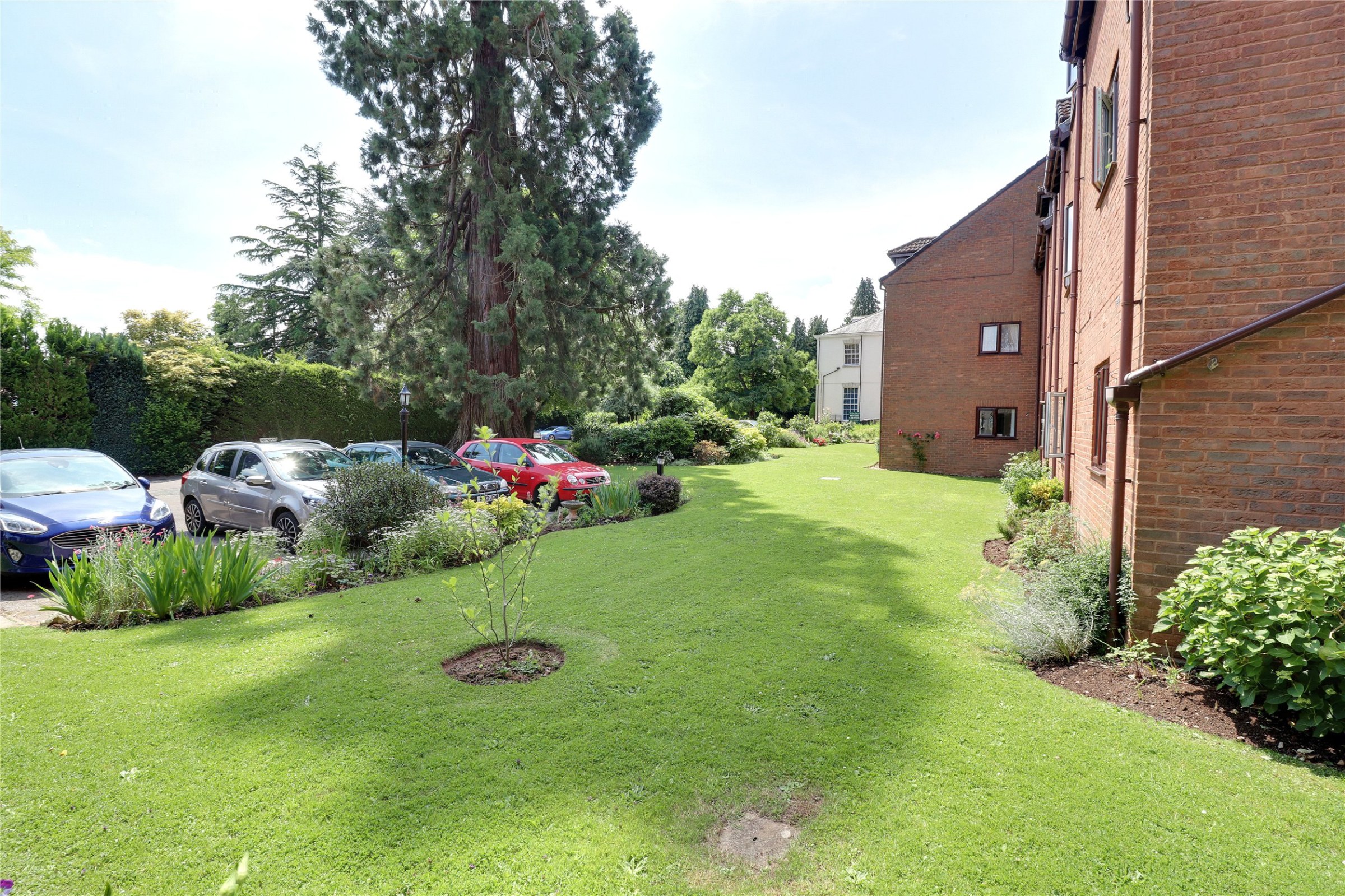 Priory Court, Priory Gardens, Wellington, Somerset, TA21, photo 11