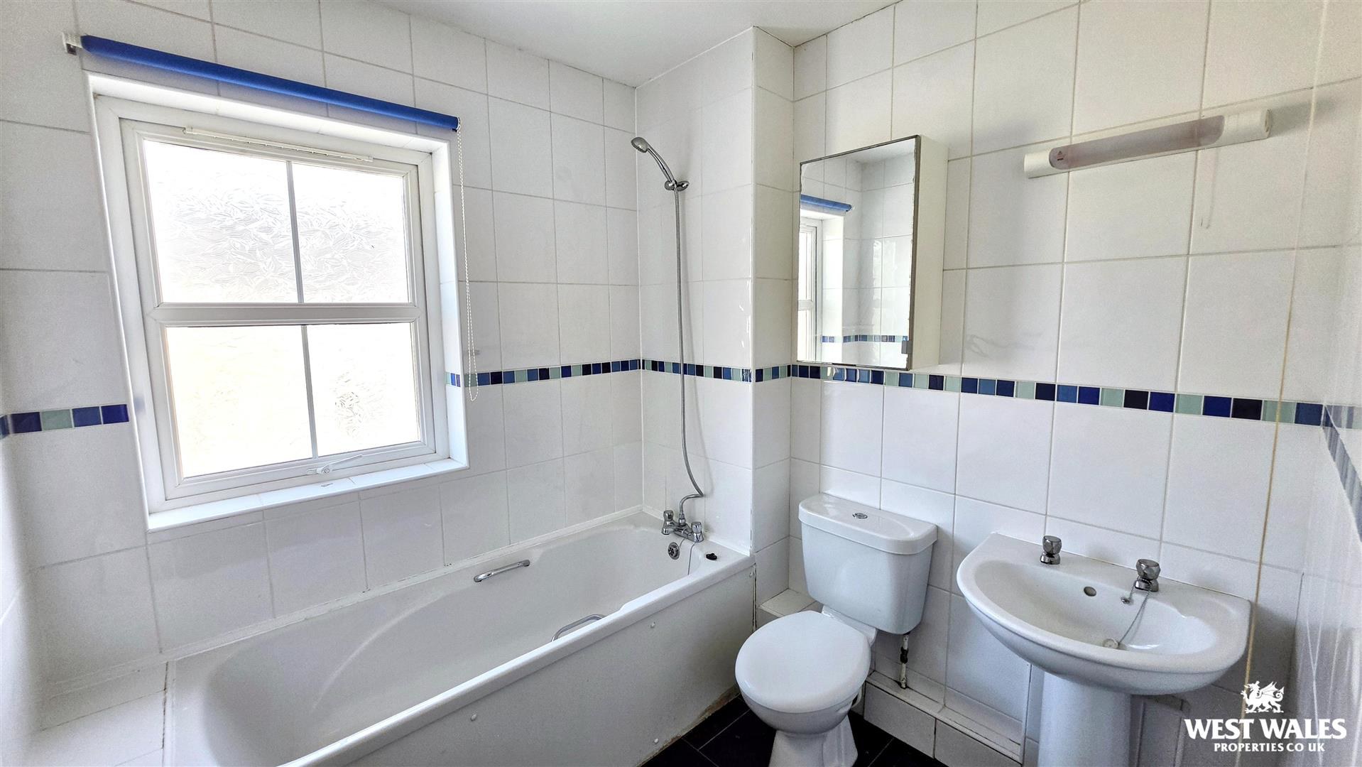 Victoria Court, Neyland, Milford Haven, photo 17