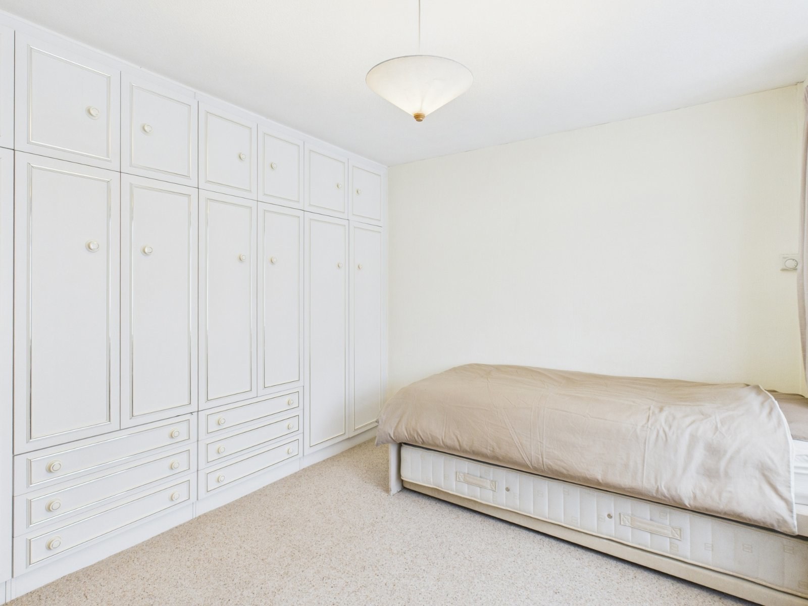 Elizabeth Avenue, Little Chalfont, Buckinghamshire, HP6, photo 12