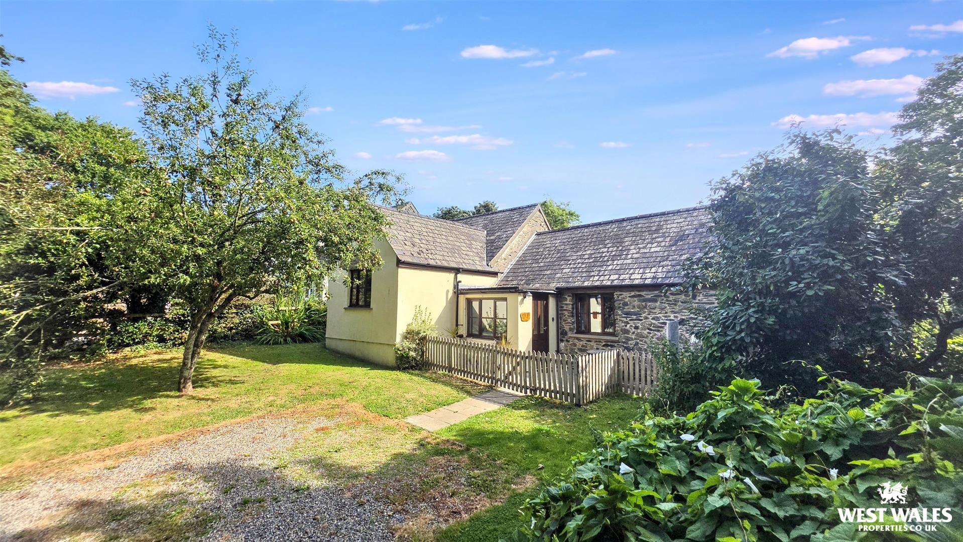 Ffordd Yr Afon, Haverfordwest, photo 22