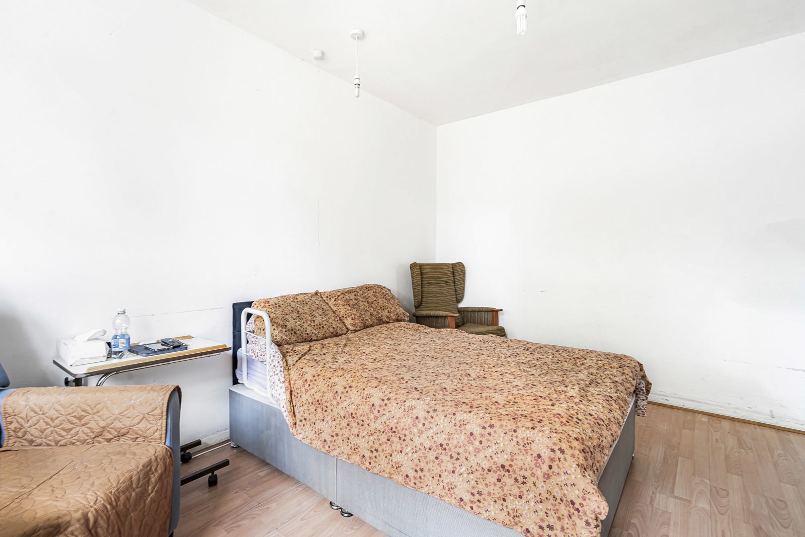 Orchard Close, Normandy, Guildford, Surrey, GU3, photo 14