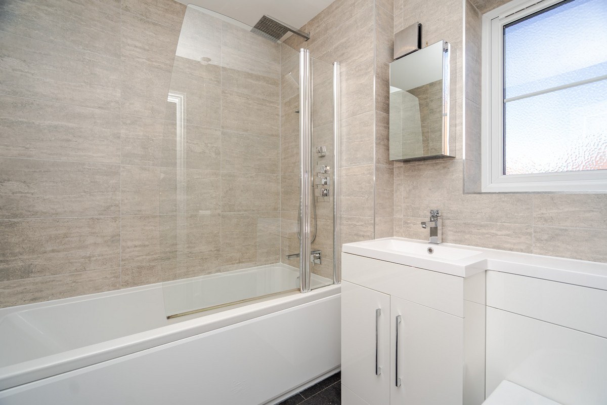 Upper Wood Close, Shenley Brook End, Milton Keynes, MK5, photo 22