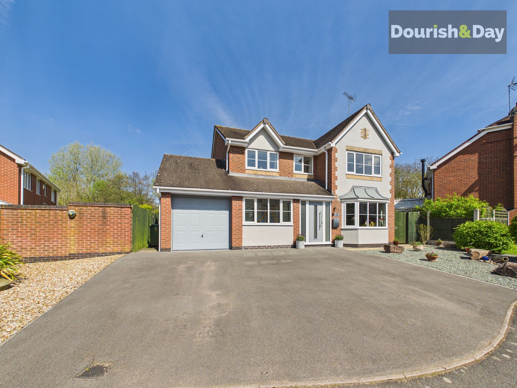 detached house for sale in Kingfisher Drive