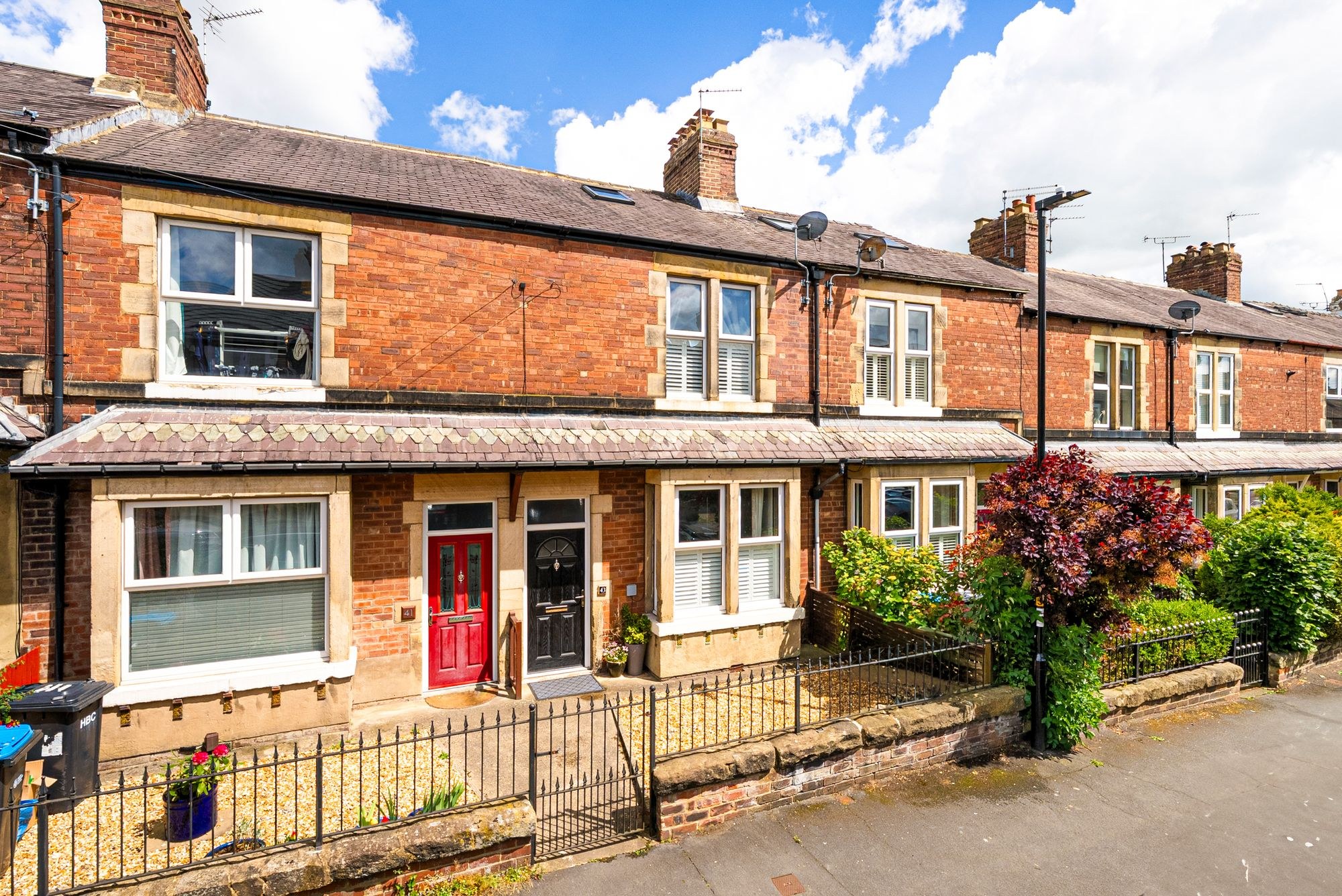 4 bed home for sale in Stonefall Avenue, Harrogate