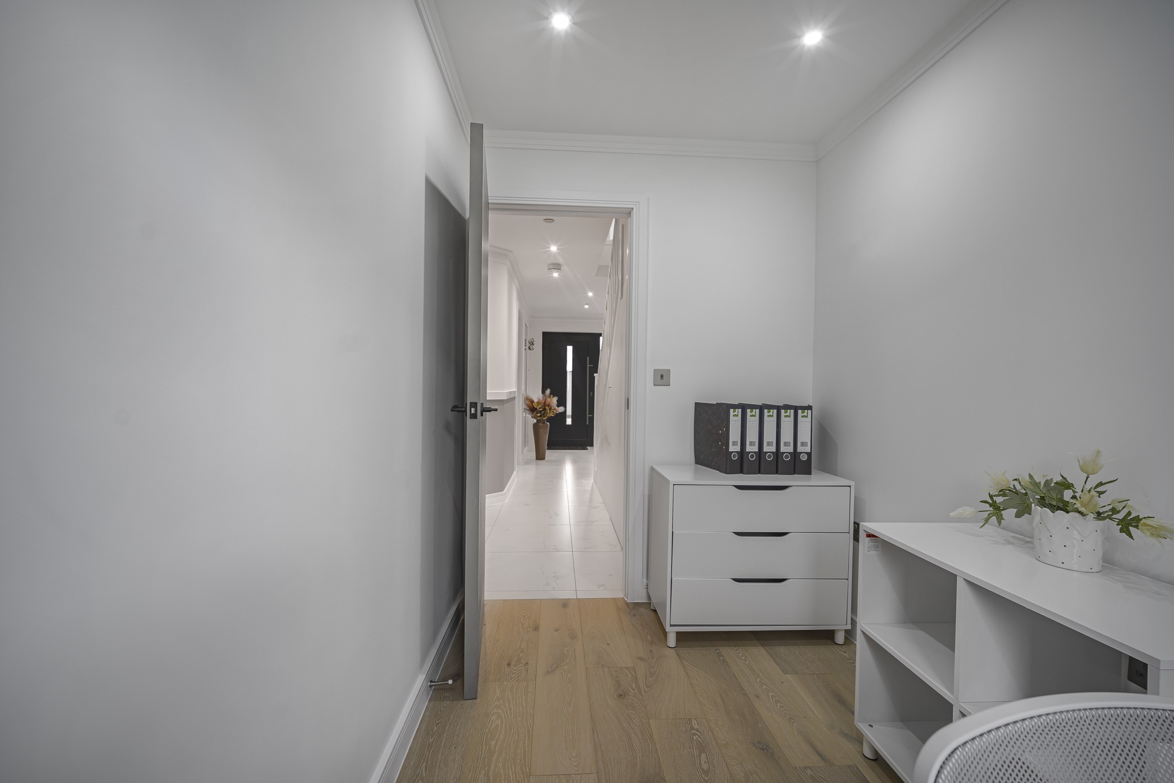 Maes Thornton, Rassau, NP23, photo 43