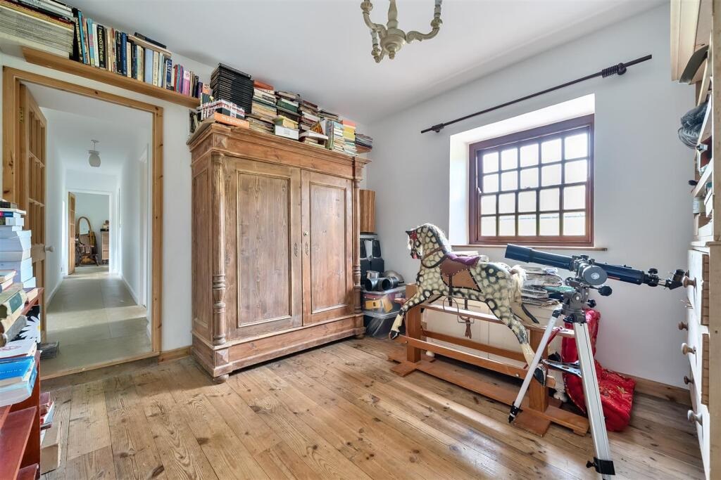 Crowntown, Barn conversion set within generous grounds, photo 7