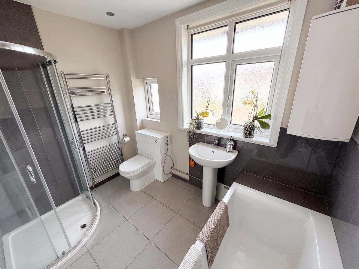 Glenfield Road, Leicester, LE3, photo 19