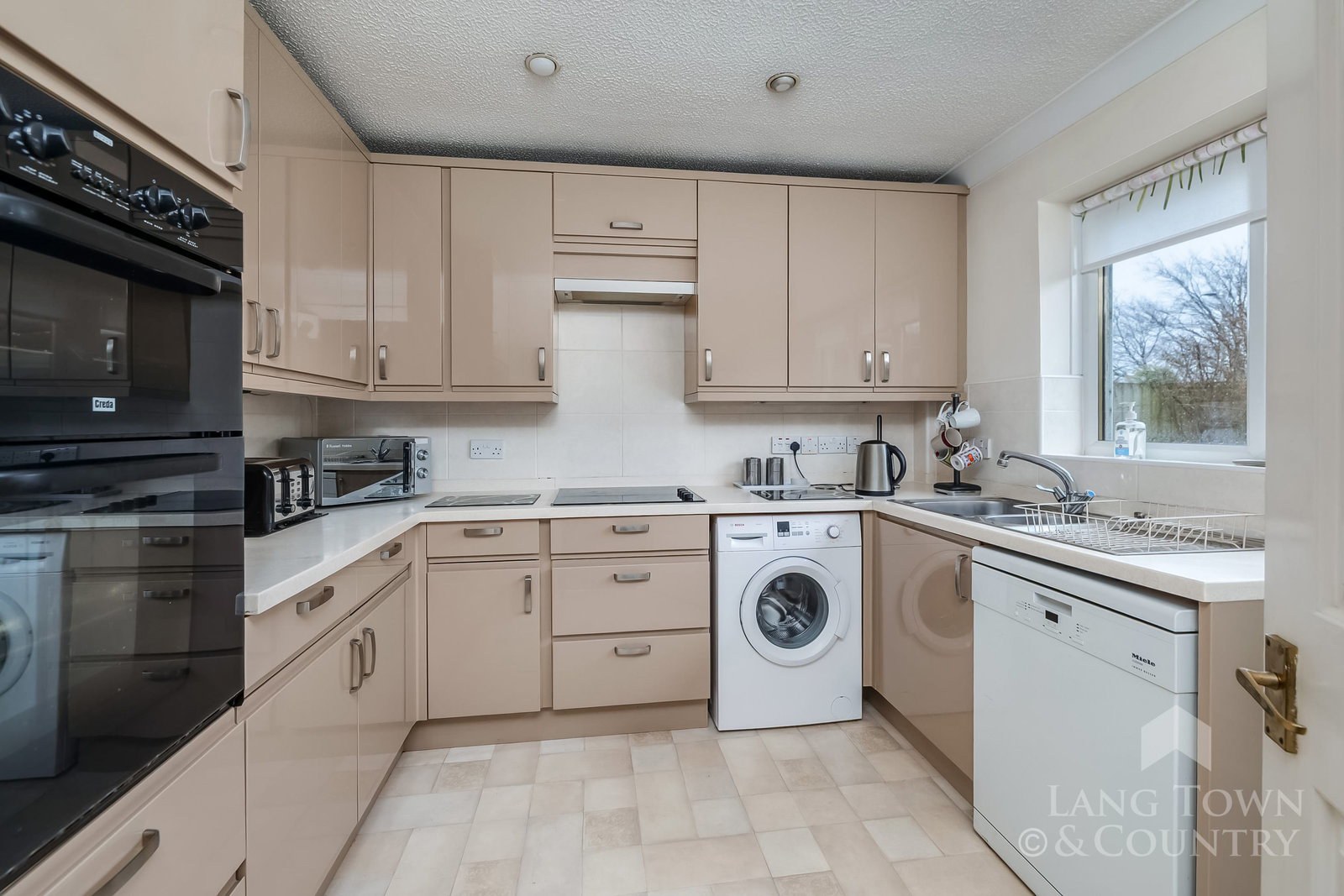 Elmwood Close, Glenholt, Plymouth, photo 3