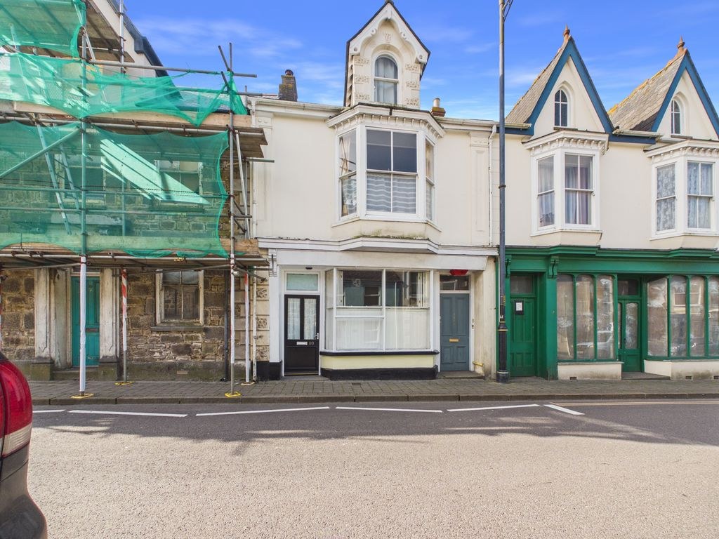 Trelowarren Street