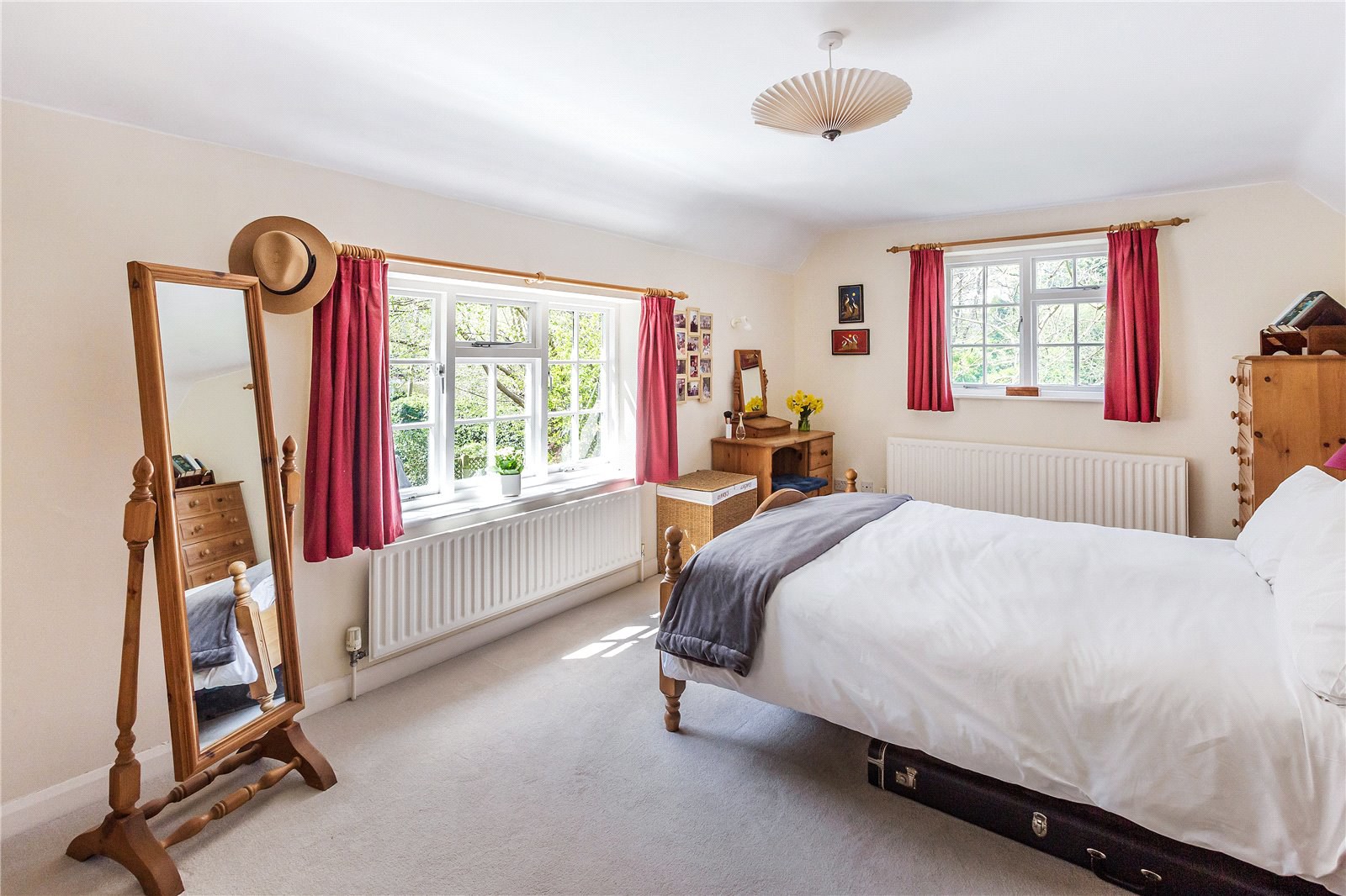 Laurel Grove, Wrecclesham, Farnham, Surrey, GU10, photo 6