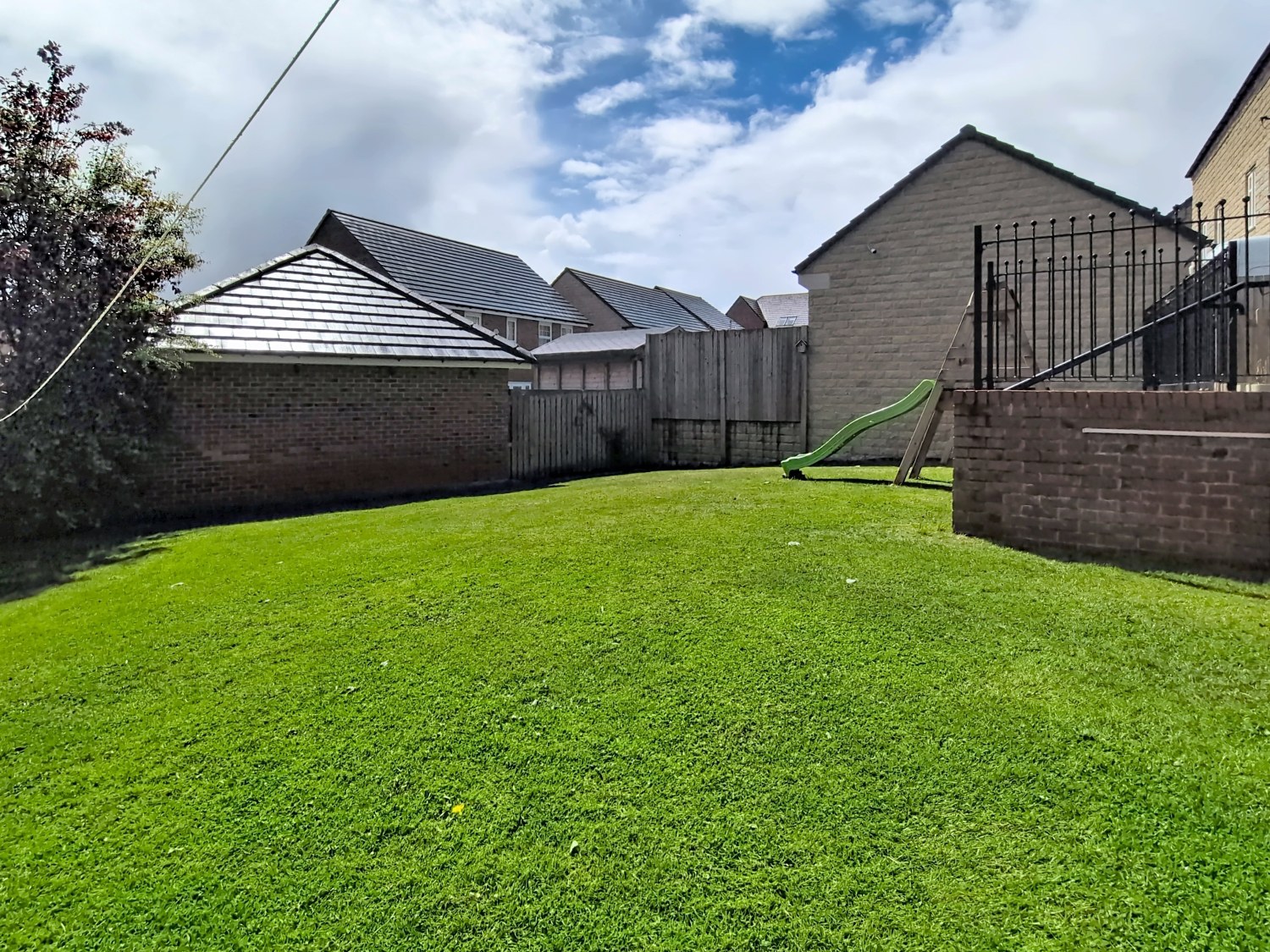 Lockgate Rise, Birkenshaw, Bradford, West Yorkshire, BD11, photo 27