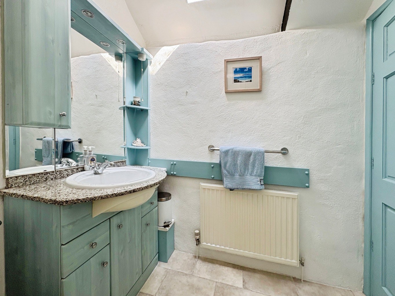 Near Goldsithney, Barn conversion in rural setting, photo 19
