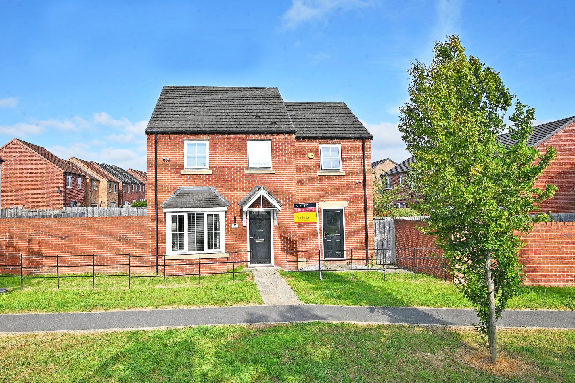 4 bed home for sale in Appersett Close, Harrogate