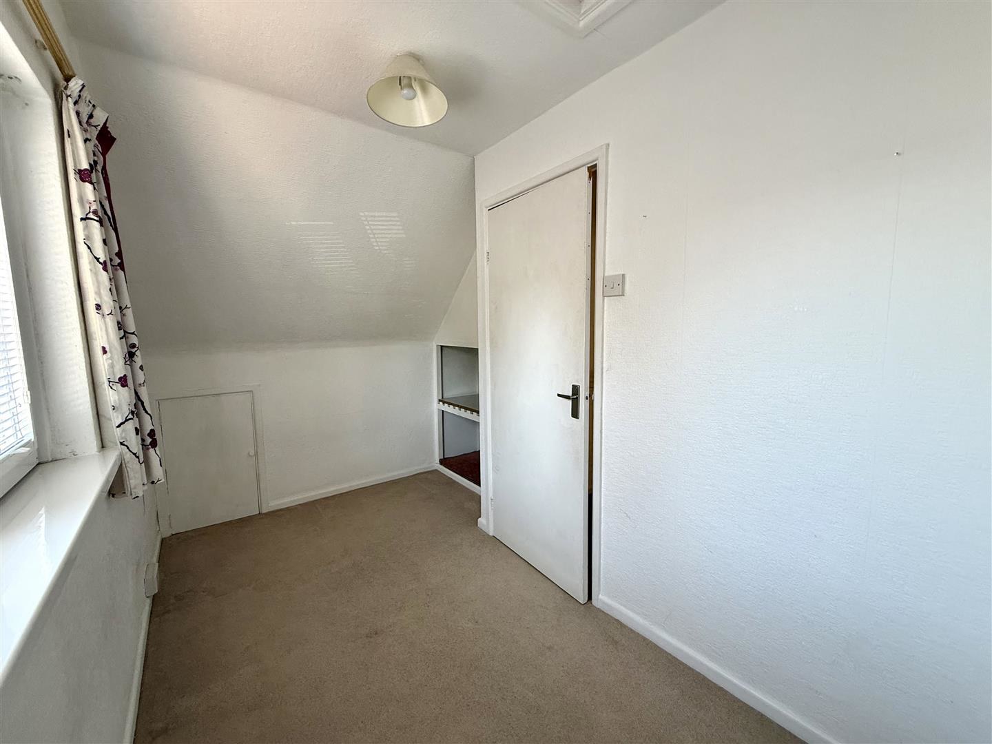 Venables Close, Fforestfach, Swansea, photo 11