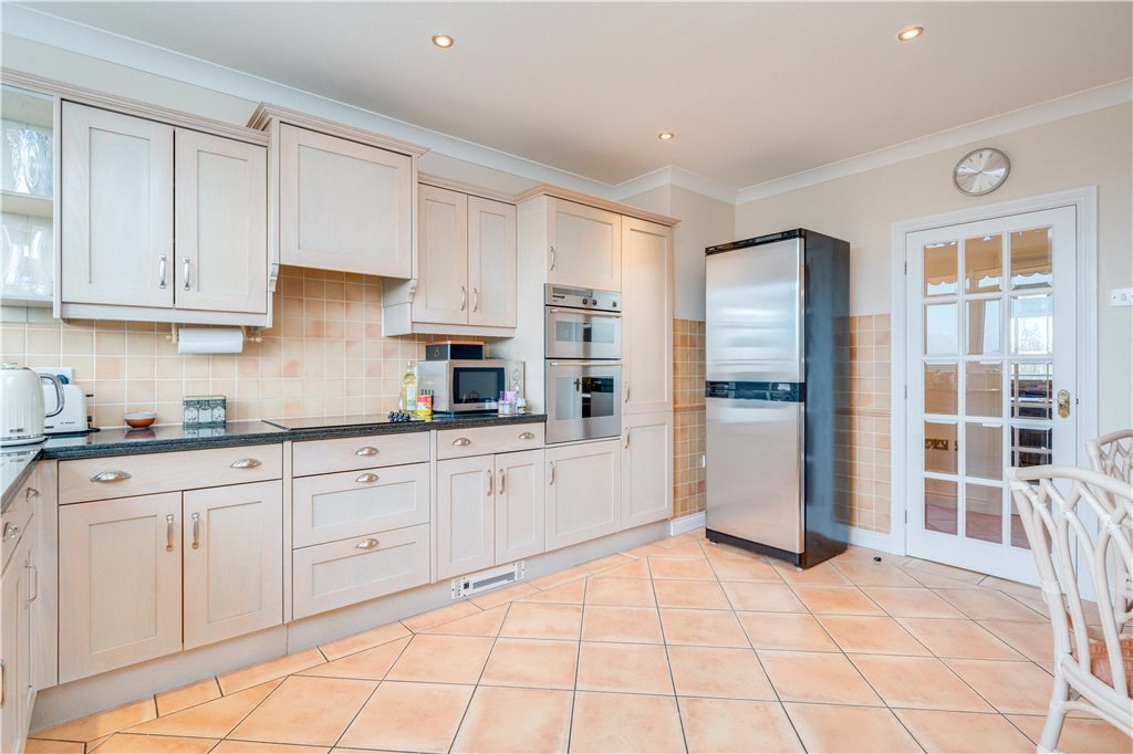 Byron Court, Beech Grove, Harrogate, North Yorkshire, HG2, photo 6