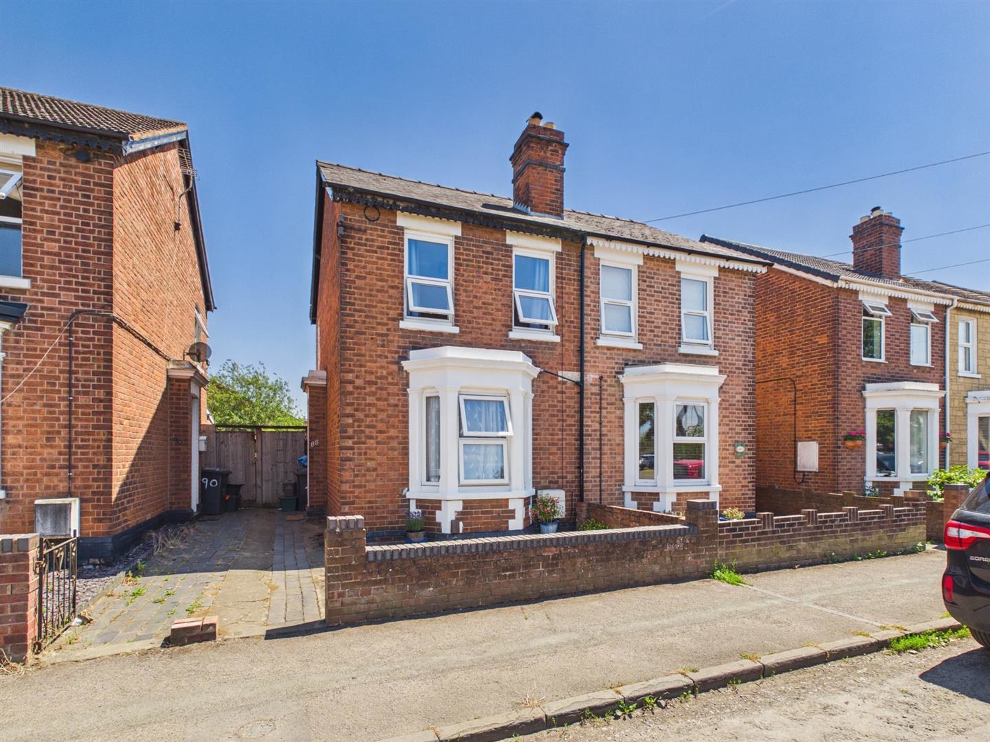 Eastern Avenue, Gloucester