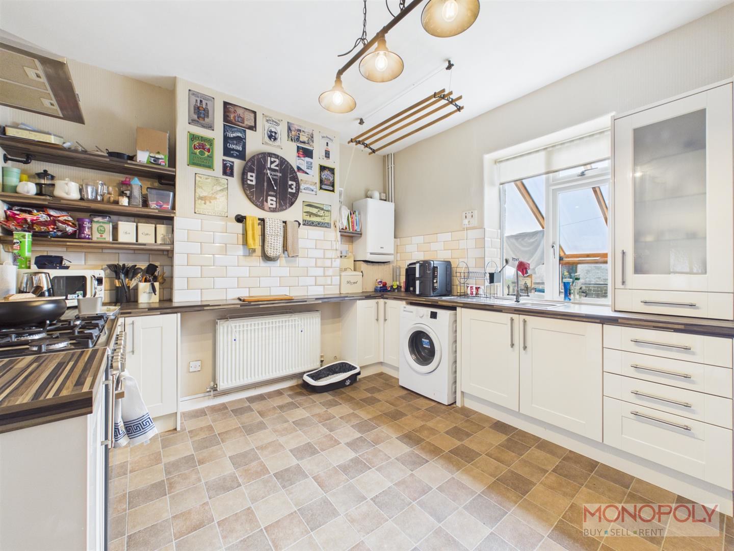 Victoria Road, Brynteg, LL11, photo 6