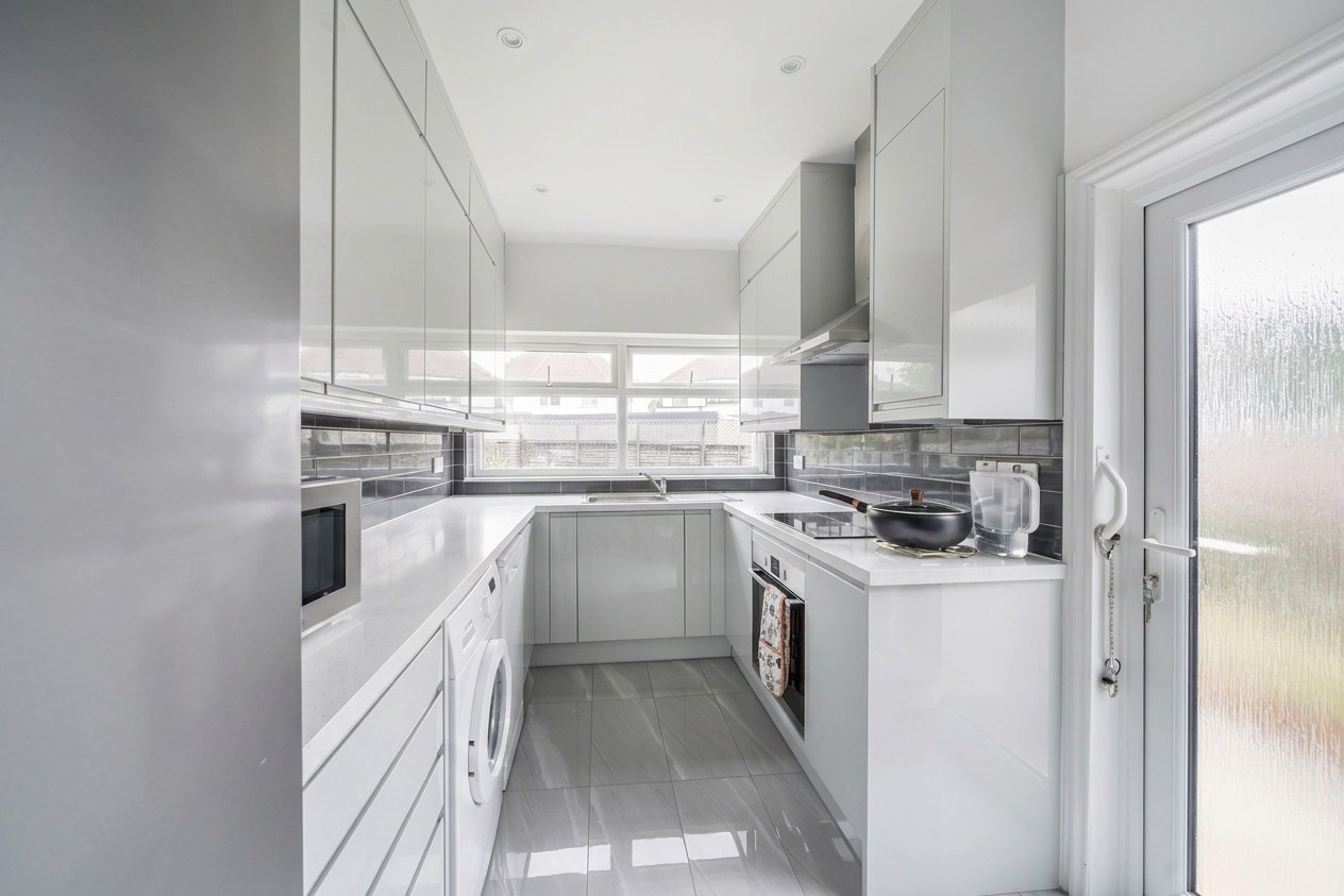 Beulah Close, Edgware, HA8, photo 5