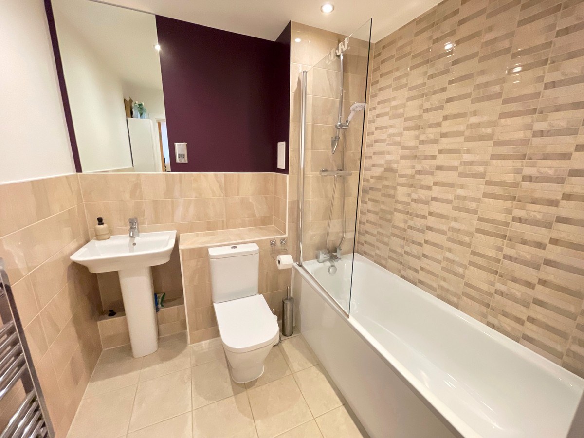 Autumn Court, Romford, RM7, photo 9