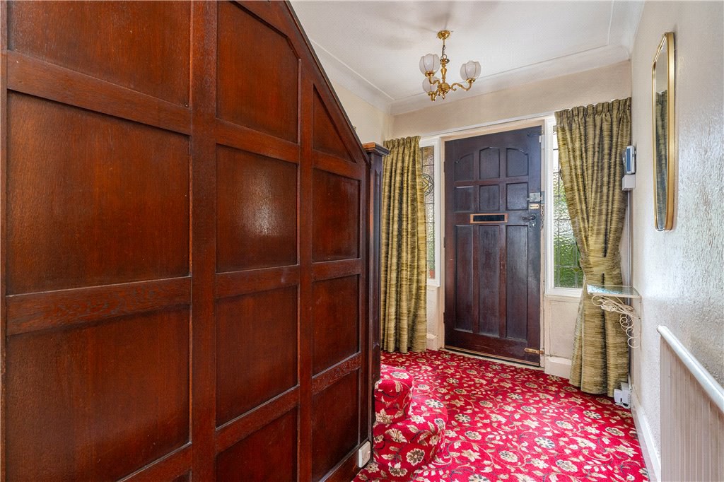 Leeds, West Yorkshire, LS16, photo 4