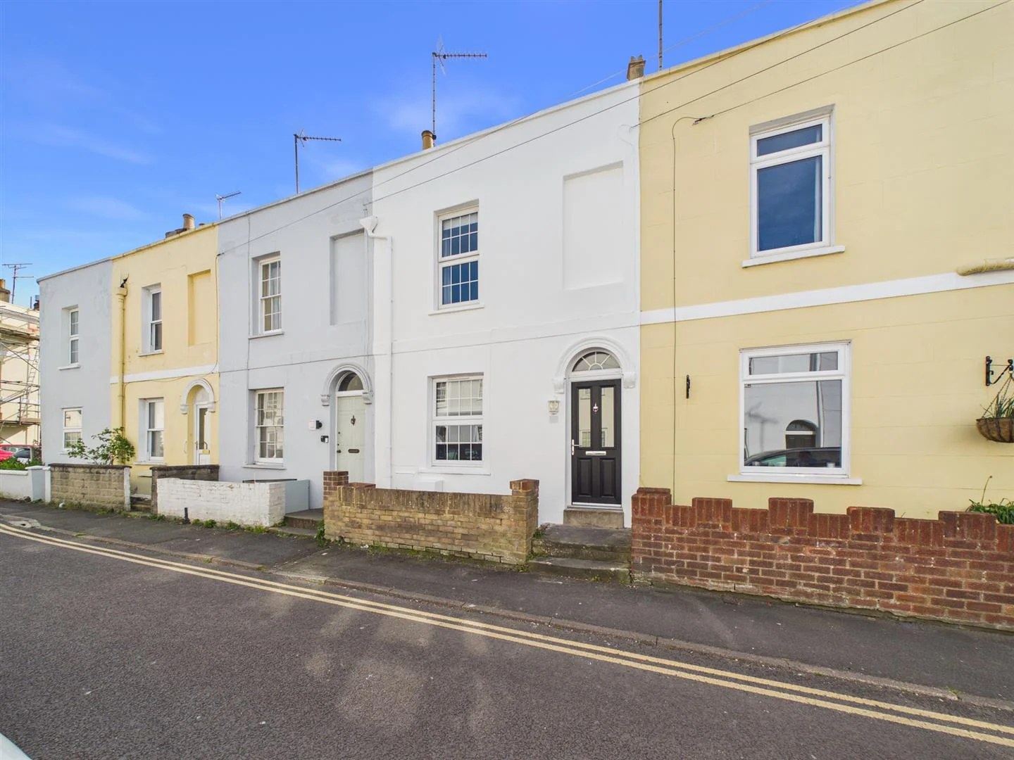Bedroom House - Mid Terrace in St Lukes
