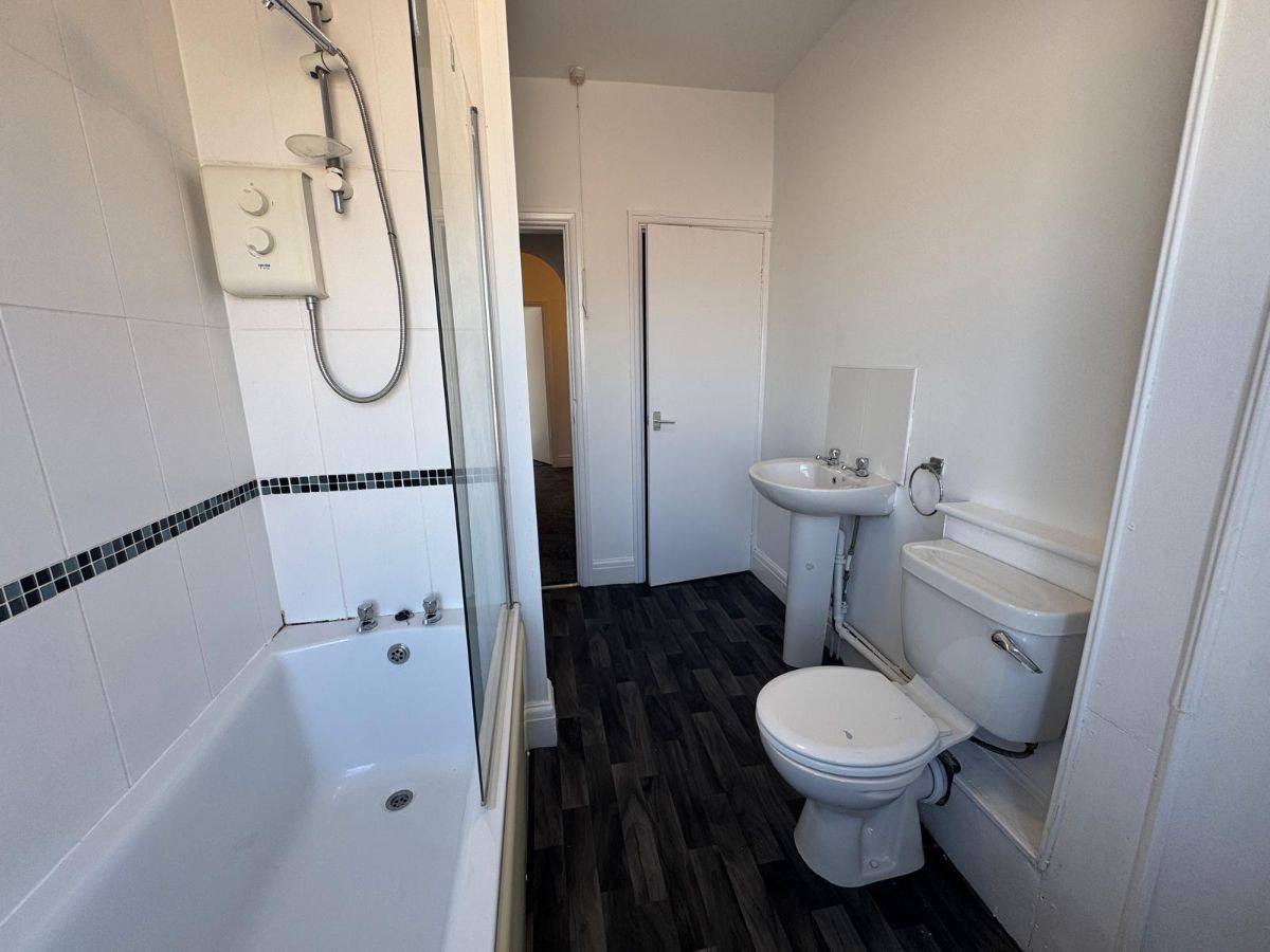 Holderness Road, Hull, photo 8