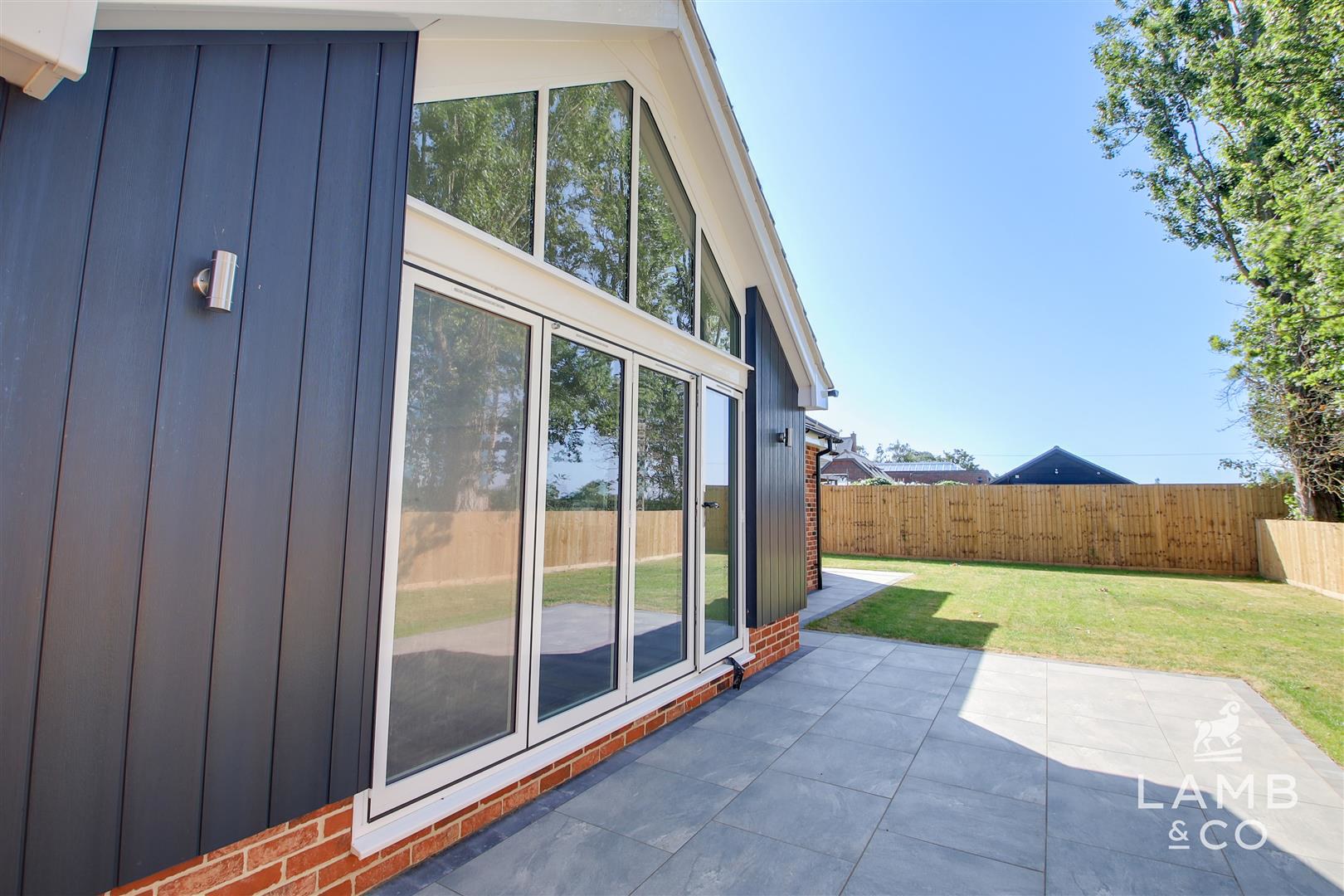 Montrose Gardens, Great Holland, Frinton-on-Sea, photo 17