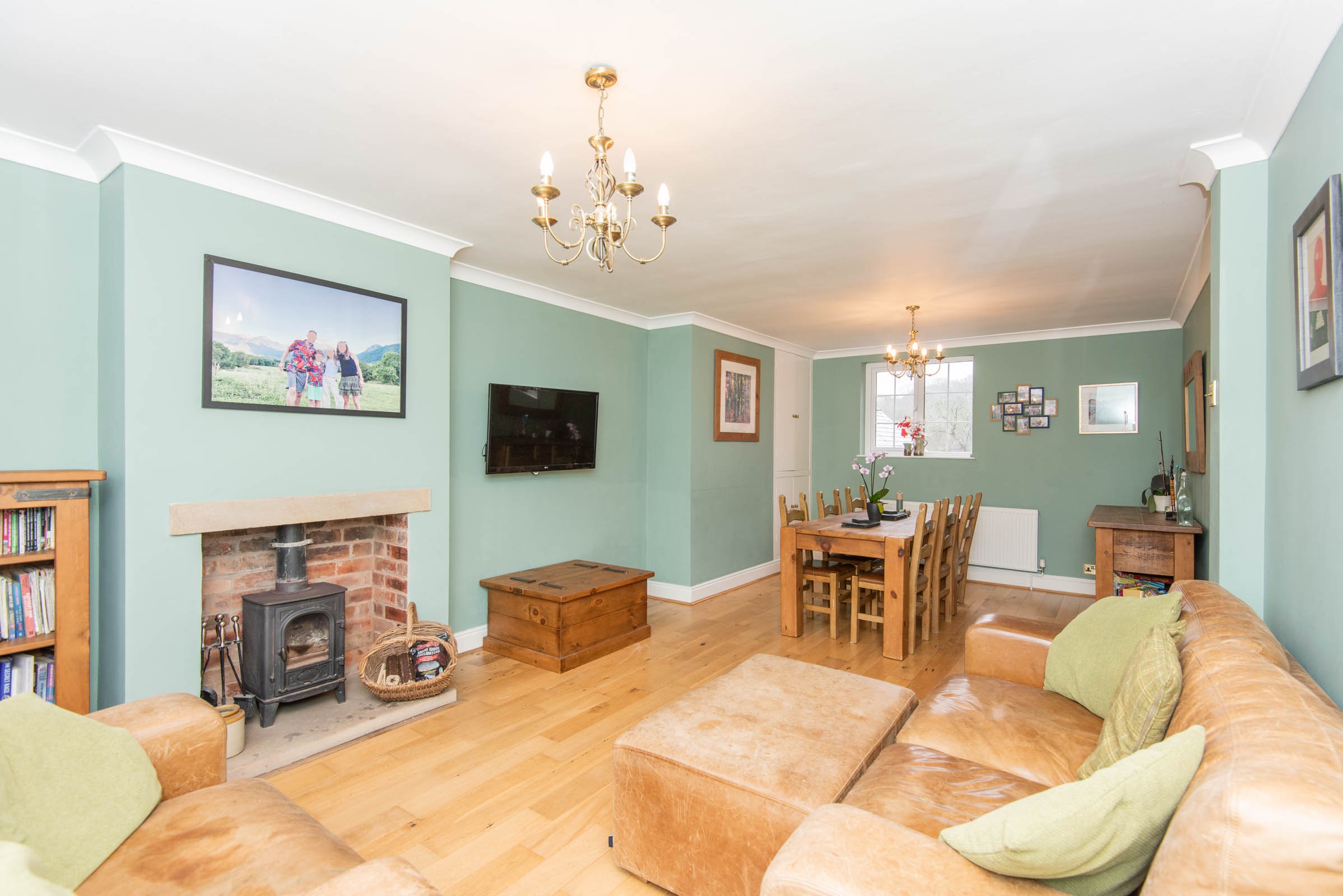 New Road, Holymoorside, S42, photo 3