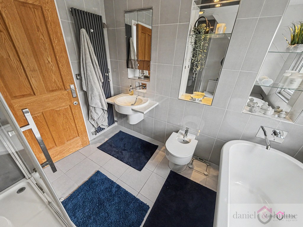 High View Road, Leek, Staffordshire, ST13 5BS, photo 17