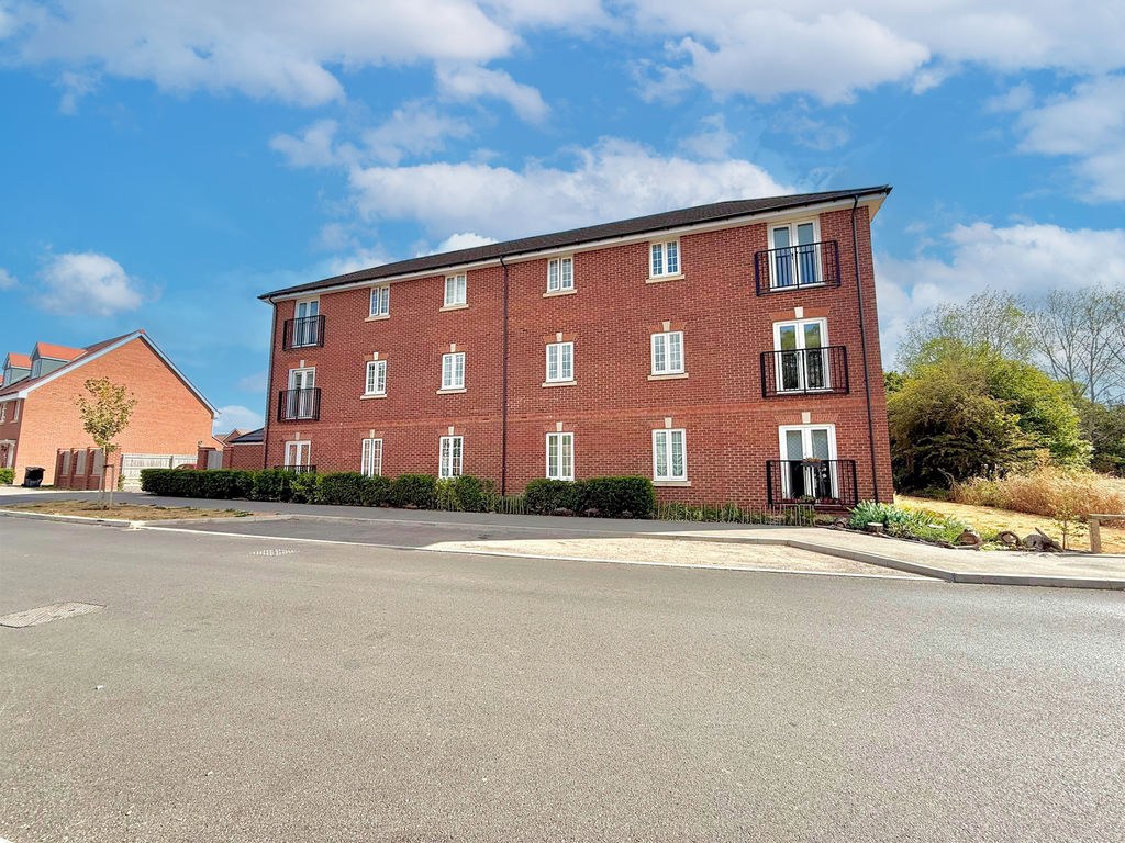 Morpeth CrescentThorn LU5 6QU