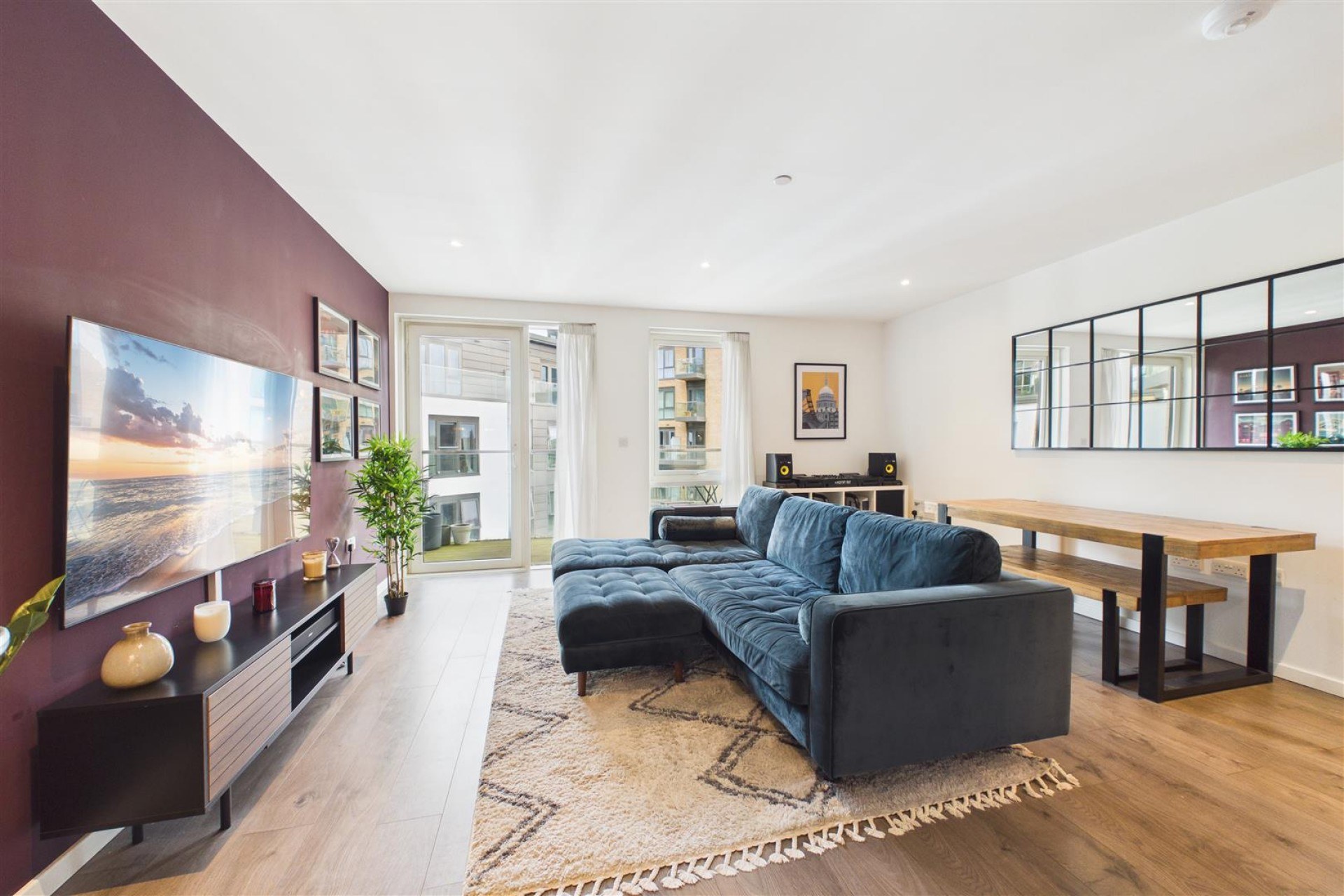 48, London, SW18 1QS