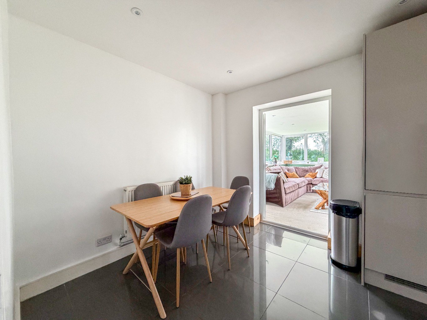 Horsedowns, Spcacious and versatile five bed bungalow, photo 7