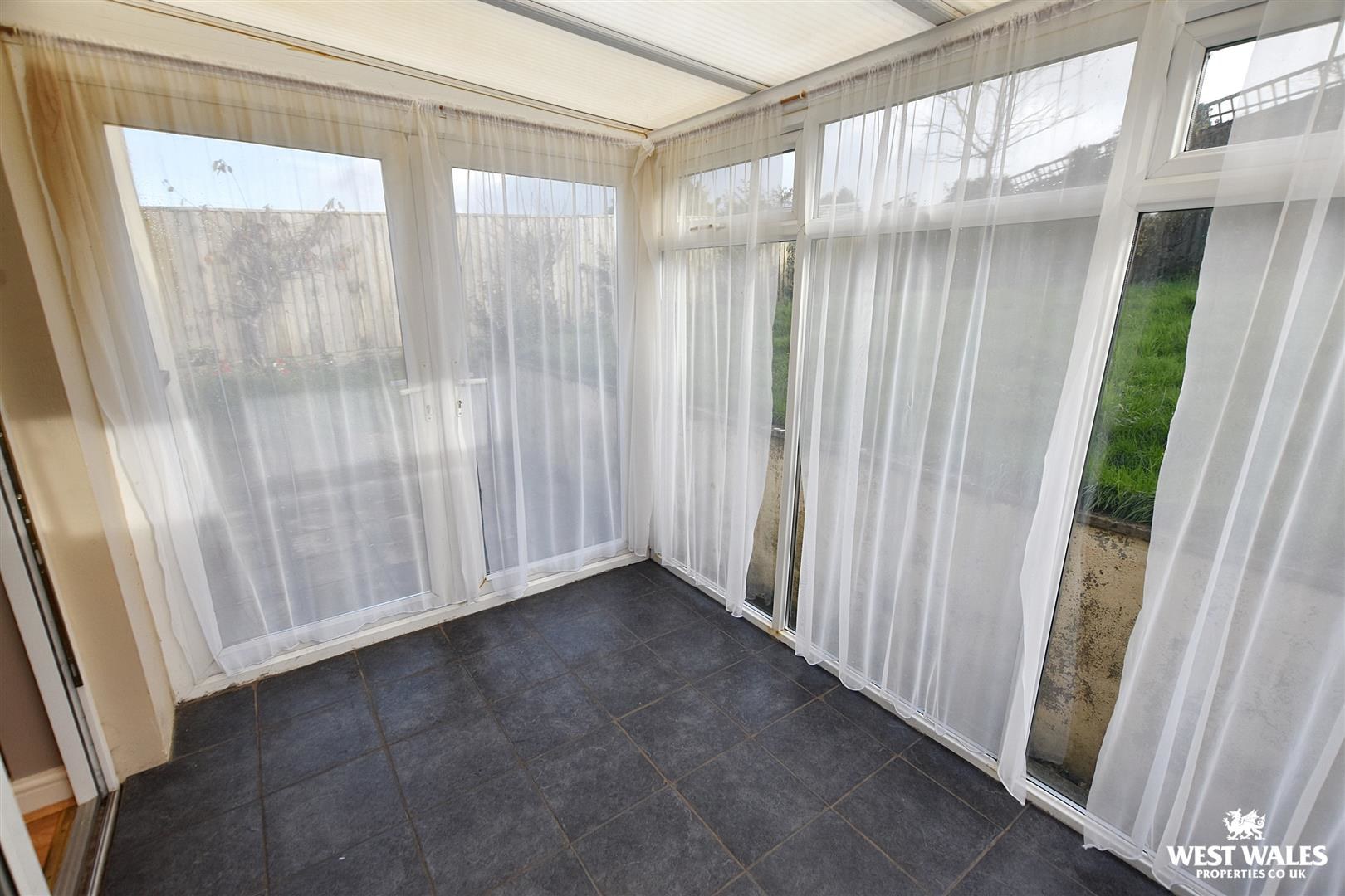 Falcon Road, Haverfordwest, photo 9