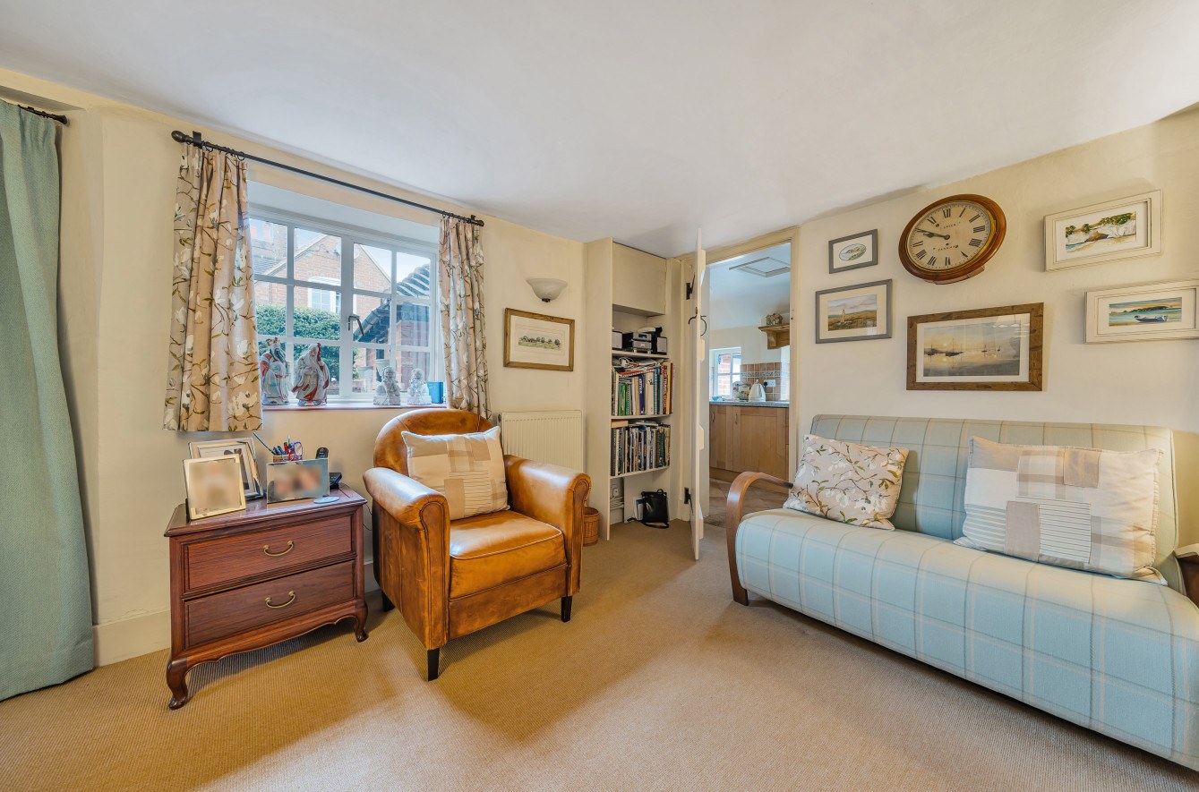 Dippenhall Street, Crondall, Farnham, Hampshire, GU10, photo 21